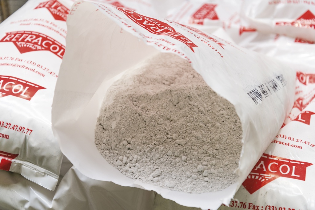 CONCRETE (REFRAVIBRE 449) bag of 25kg