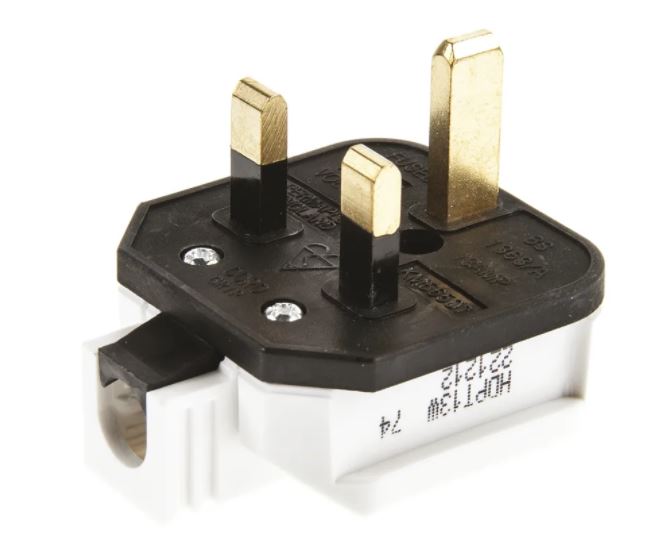 PLUG male, plastic, white, type G/UK 2P+E 13A + fuse