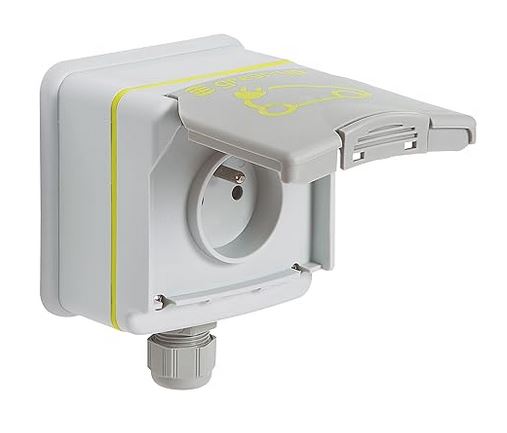 SOCKET x1 (Green'up) 2P+E/16A, FR w box IP66, EV 3.2kVA M2
