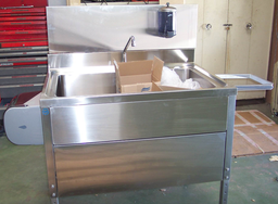 [KWATMPLUMFHCS] (MFH2) MODULE SURGICAL SINK stainless steel
